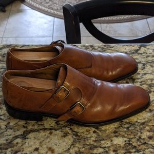 Too big so I never wear.